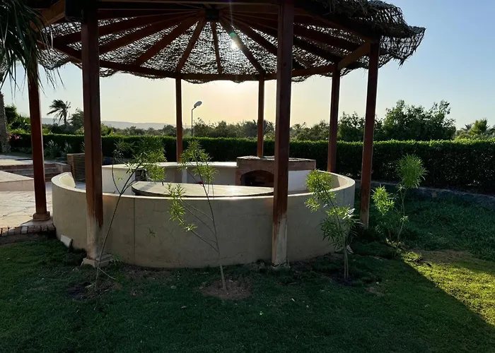 With 5 Bedrooms & 4 Bathrooms - Private Heated Pool Villa